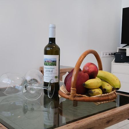 Piraiki Coastal Accommodation Пирея Екстериор снимка