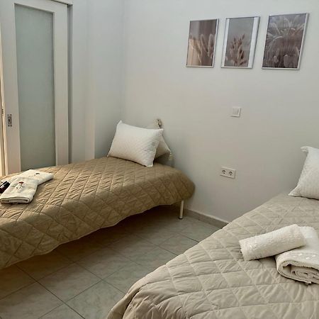 Piraiki Coastal Accommodation Пирея Екстериор снимка
