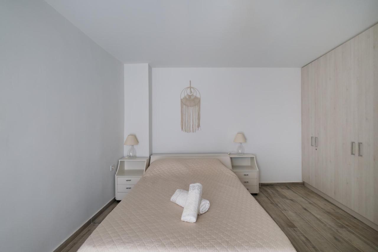 Piraiki Coastal Accommodation Пирея Екстериор снимка