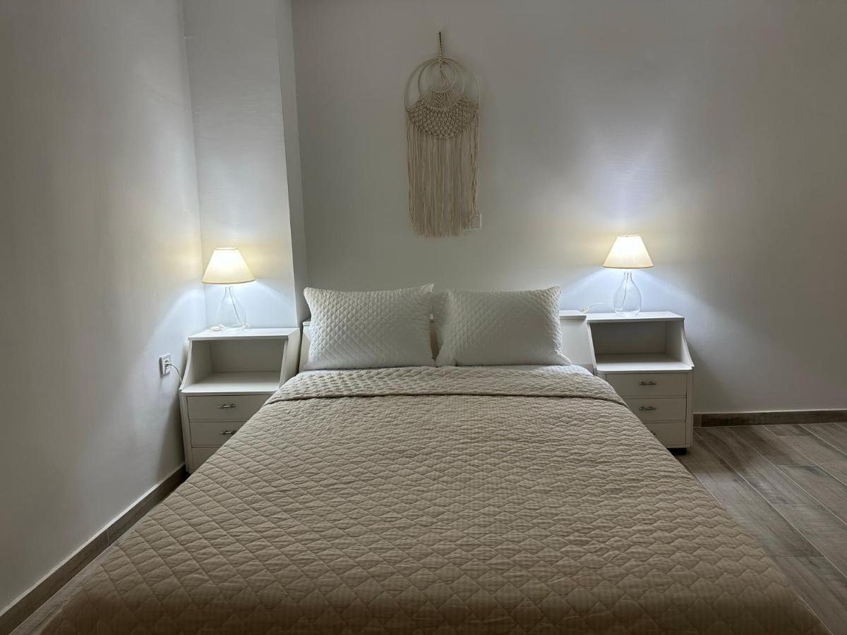 Piraiki Coastal Accommodation Пирея Екстериор снимка