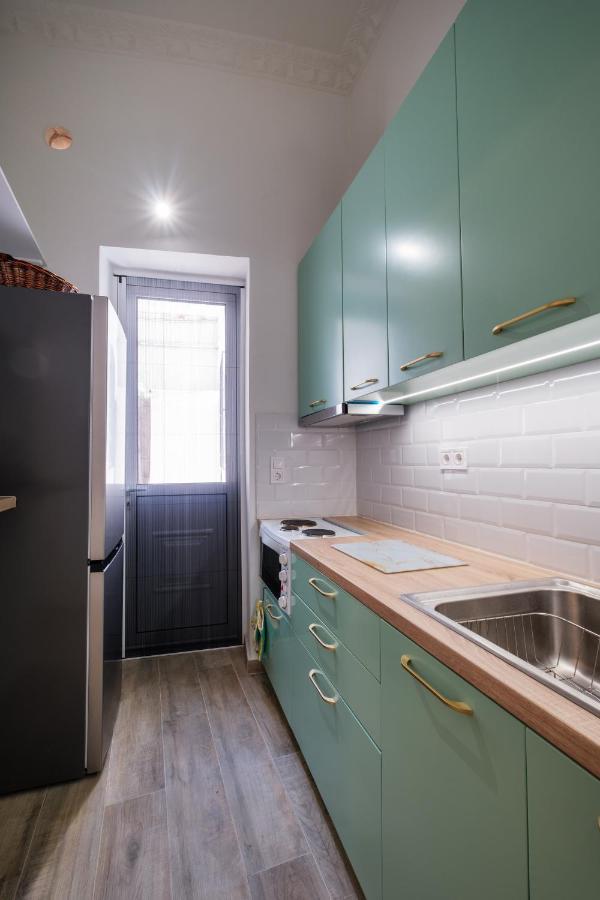 Piraiki Coastal Accommodation Пирея Екстериор снимка