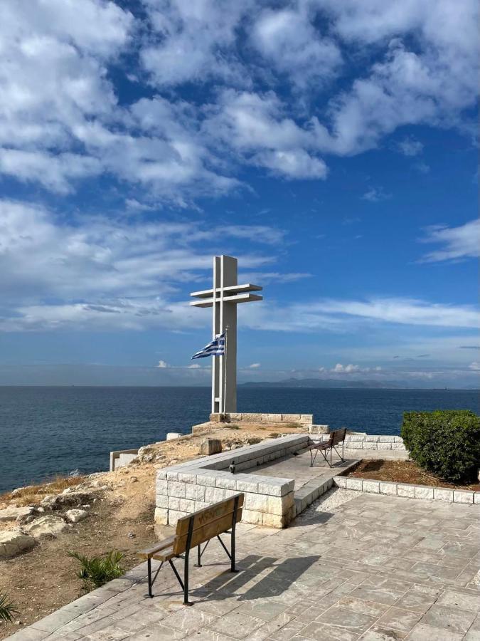 Piraiki Coastal Accommodation Пирея Екстериор снимка