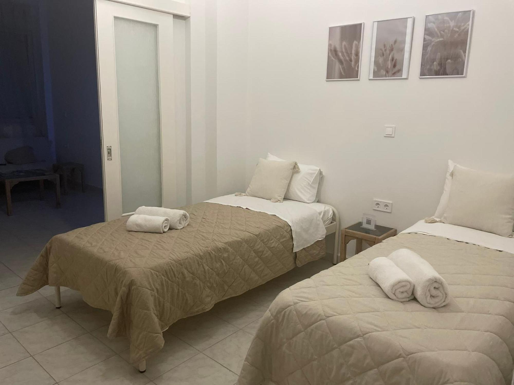 Piraiki Coastal Accommodation Пирея Екстериор снимка