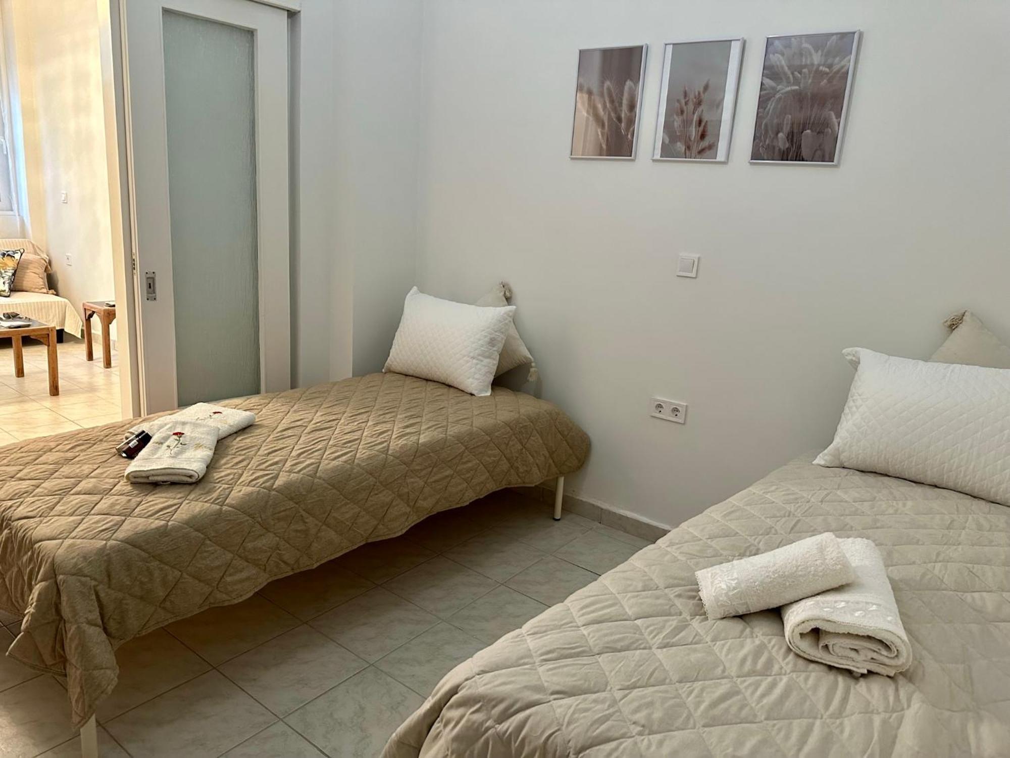 Piraiki Coastal Accommodation Пирея Екстериор снимка